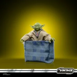 Hasbro Star Wars The Vintage Collection 3.75 Inch Action Figure Wave 40 - Yoda -STAR ACTION FIGURES Shop f4473 prod sw vin college park 60656 large 300dpi